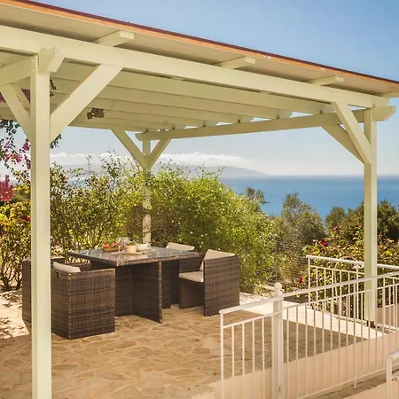 Villa Rhakotis Lourdata (Kefalonia)